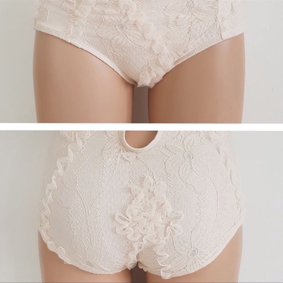 Crochet Artisté OnePiece Bikini w/Opt Sleeve Body - Picture 11 of 11